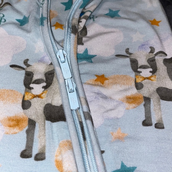 9/12 Posh Peanut Tex Cow Jumped Over Moon Zipper Footie (Newborn Also Listed) - Picture 10 of 10